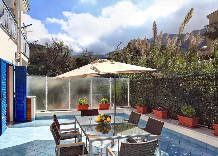 Caruso 3 By Villasandco Rentalsorrento Appartement